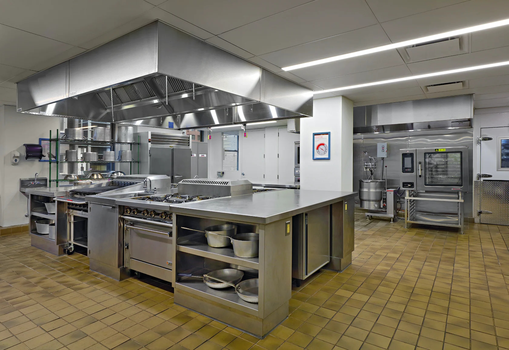Restaurant Kitchen Project Fas - مراجعة Commercial Kitchen Projects وسعره
